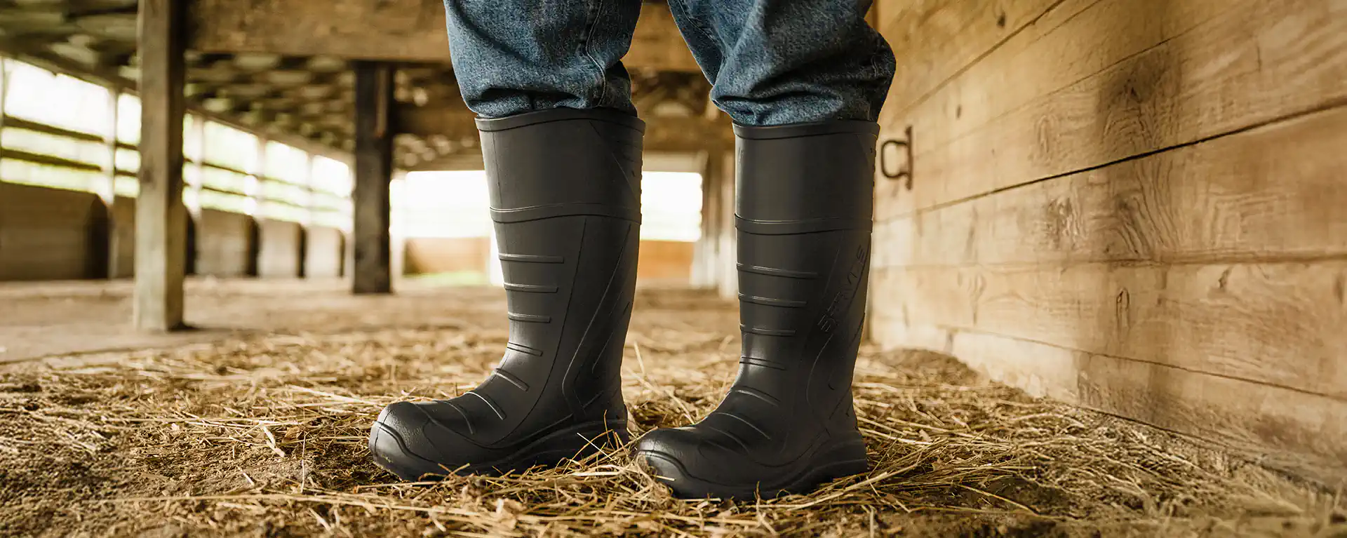 Servus-WRK-LT Life Boots Features